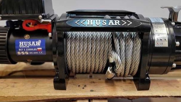 Guincho elétrico Husar 12V-24V Guincho elétrico Husar 12V/24V para veículos, reboques, atrelados e trabalhos de elevação ou tração